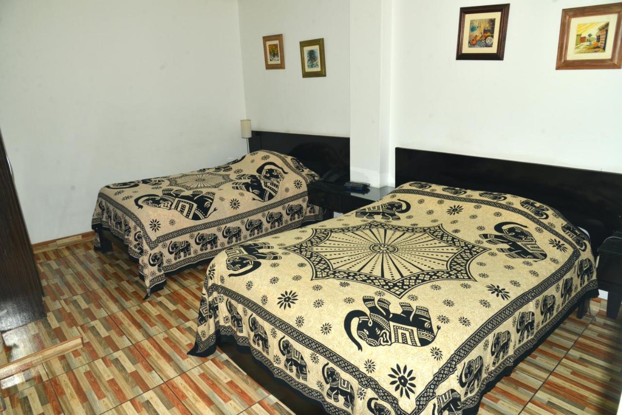 Residencial Carlos Bed and breakfast 3*