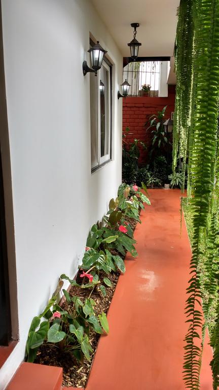 Residencial Carlos Bed and breakfast 3*