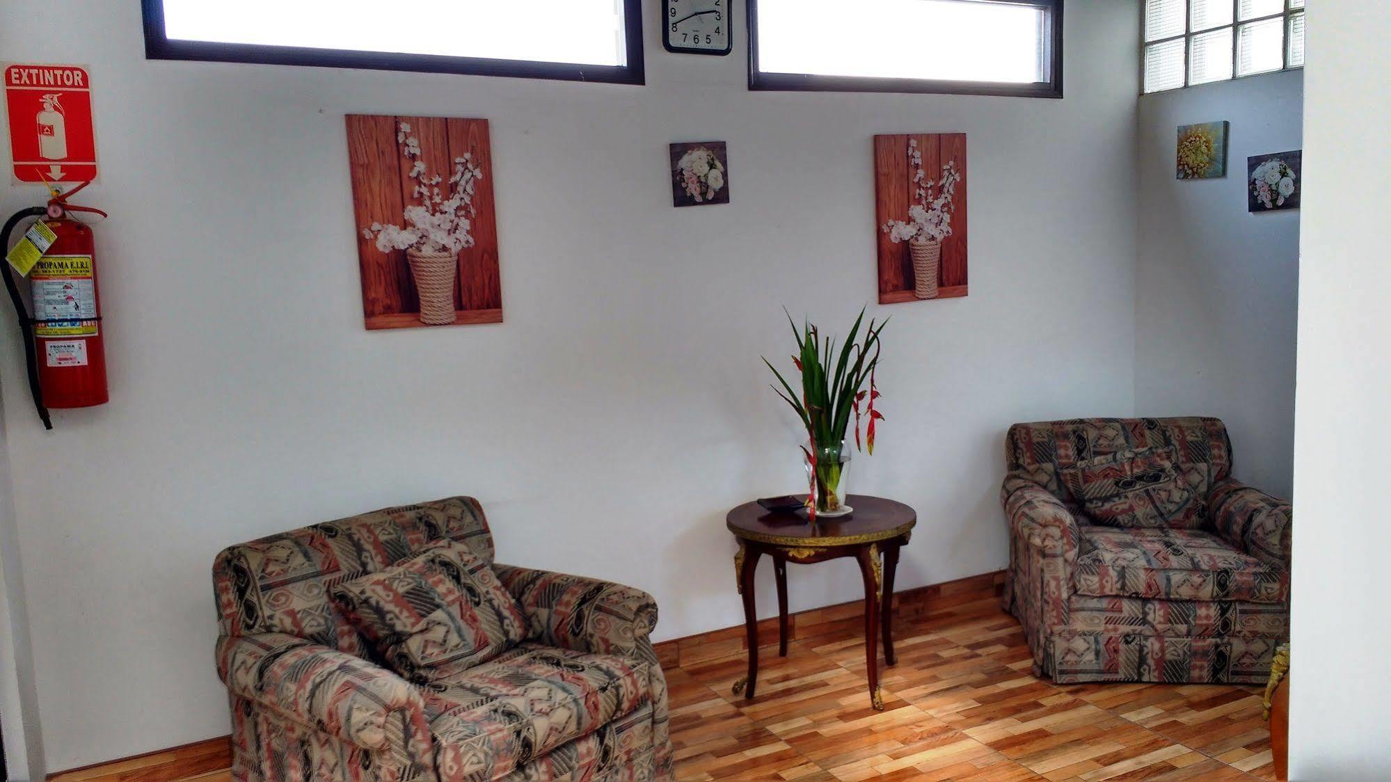Bed and breakfast Residencial Carlos Lima